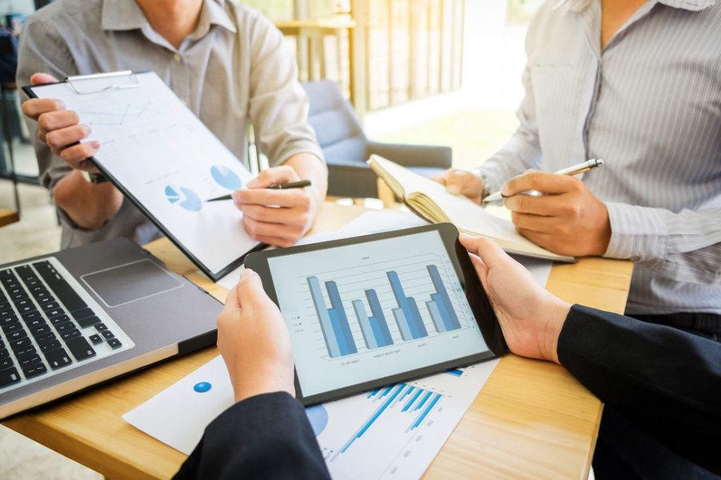 consulente credit advisor analizza gestione credito aziendale